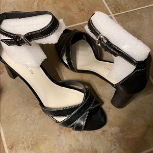 Bandolino Heeled Sandals